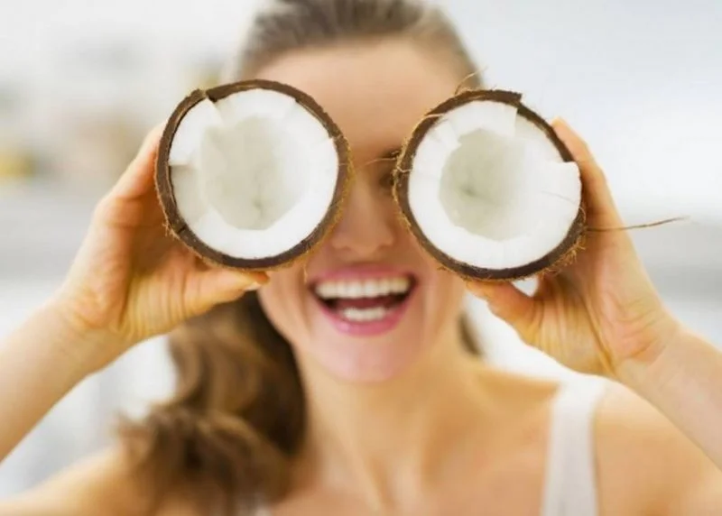 aceite de coco regulador de la función hormonal